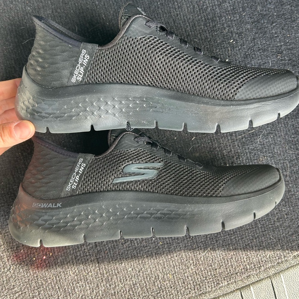 Skechers Go Walk slip ins